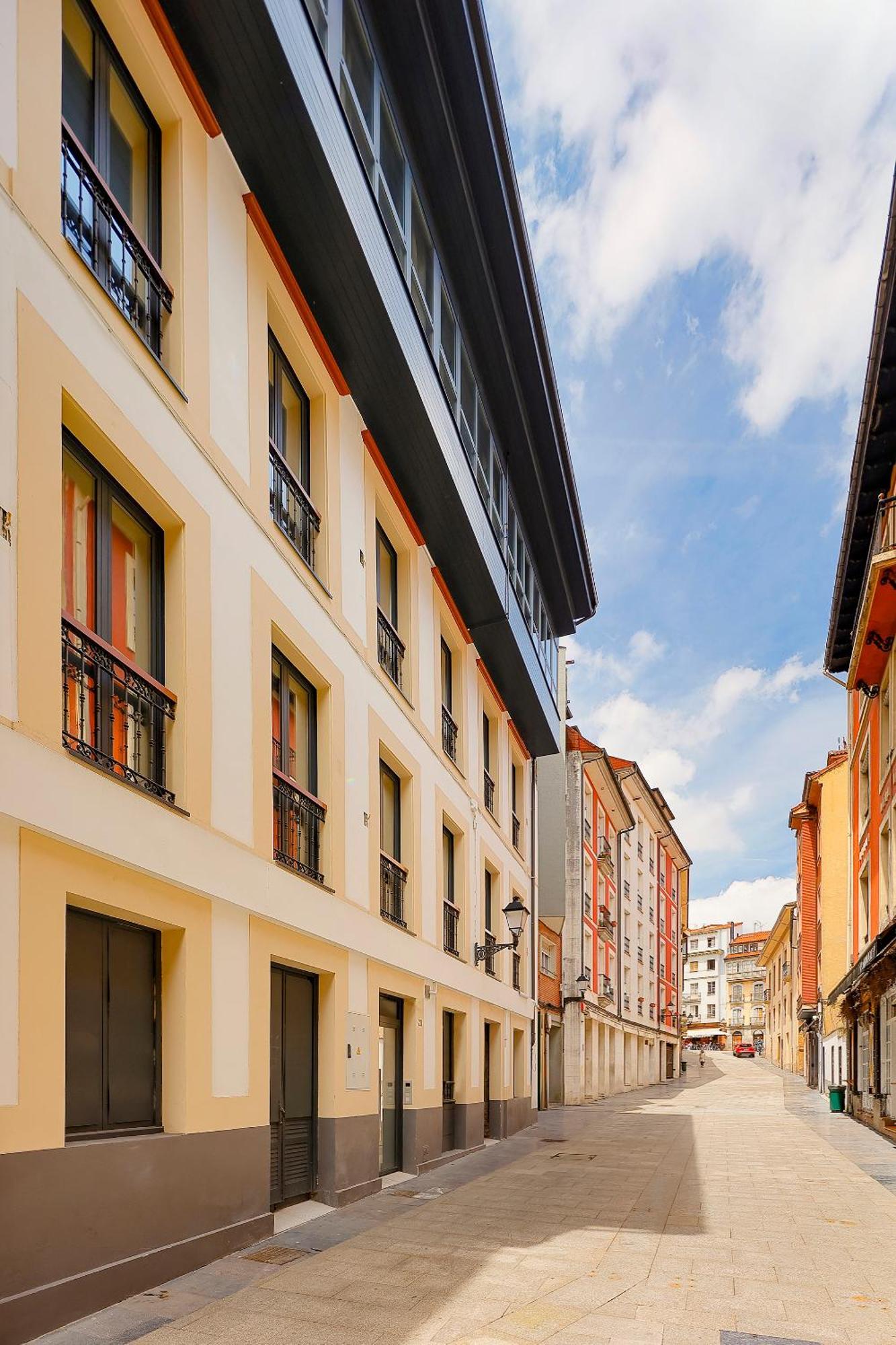 Apartamentos Sobrecantu Овьедо Экстерьер фото